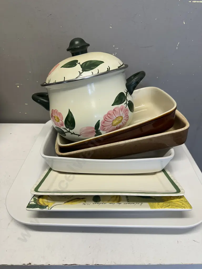 Selection Of Platters, Bakeware & Lidded Double Handled Pot Image 1++