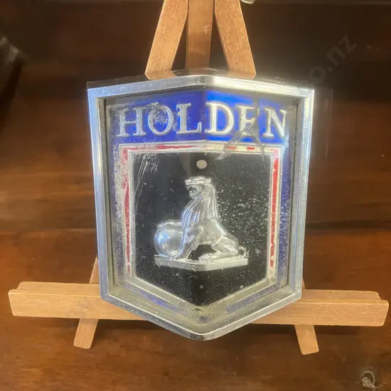 Vintage Genuine HOLDEN LC TORANA XU1 GTR Front Grille Badge - Part no 2805406