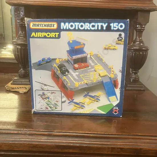 1992 Matchbox Motorcity MC 150 Airport Playset