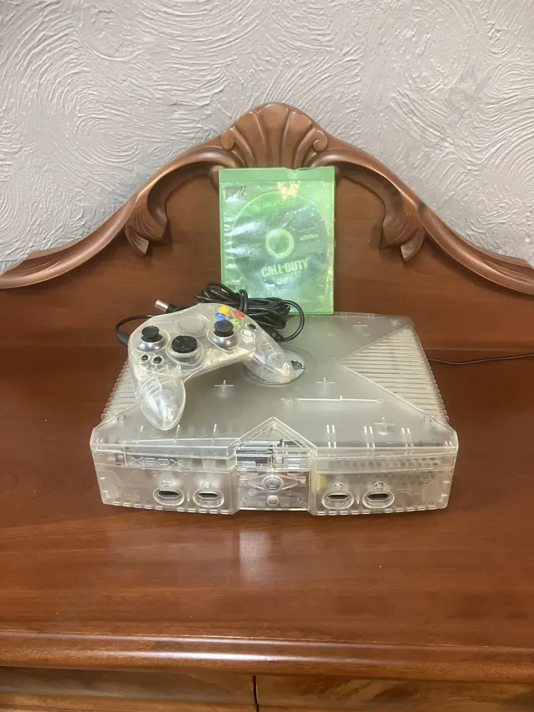 Xbox Console (Crystal Limited Edition) 2004 (Tray Not Functioning) Image 1++