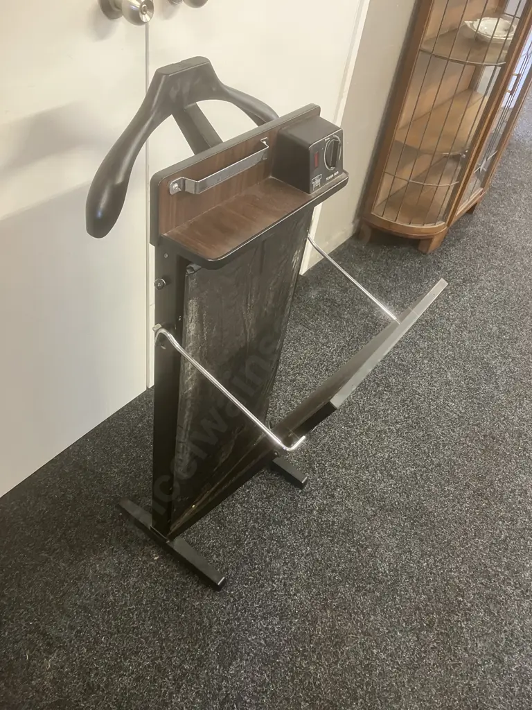 Corby of Windsor Classic Trouser Press Image 1++