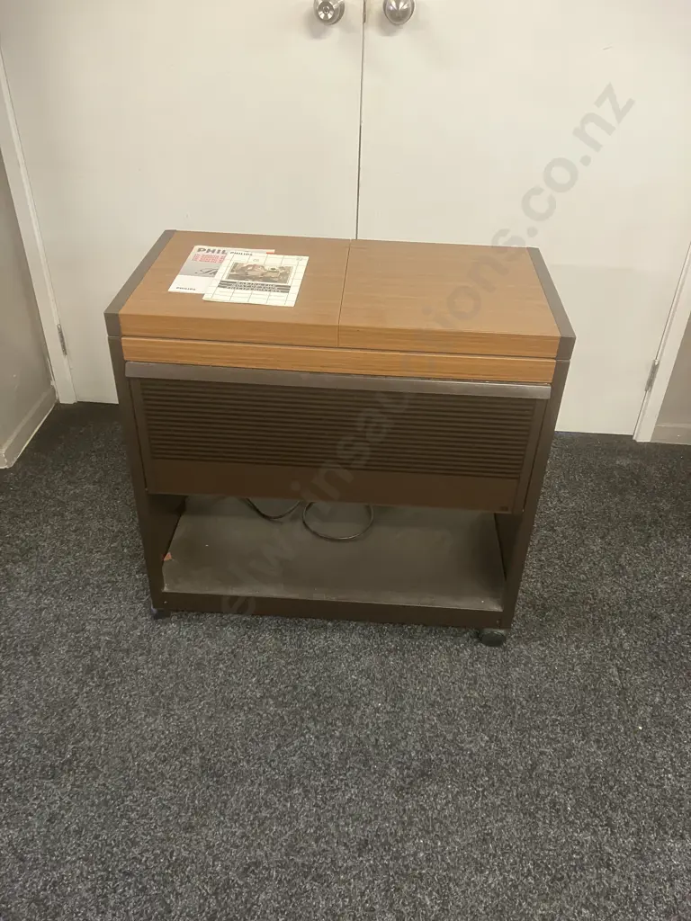 Philips Hostess HL 6200/E With Manual (English Plug Needs Adapter) Image 1++