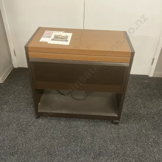 Philips Hostess HL 6200/E With Manual (English Plug Needs Adapter)