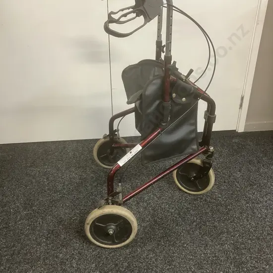 Tri Walker With Bag - 3 Wheeled Aluminium Rollator