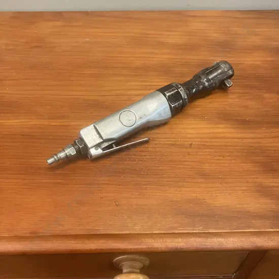 3/8" Air Ratchet Wrench