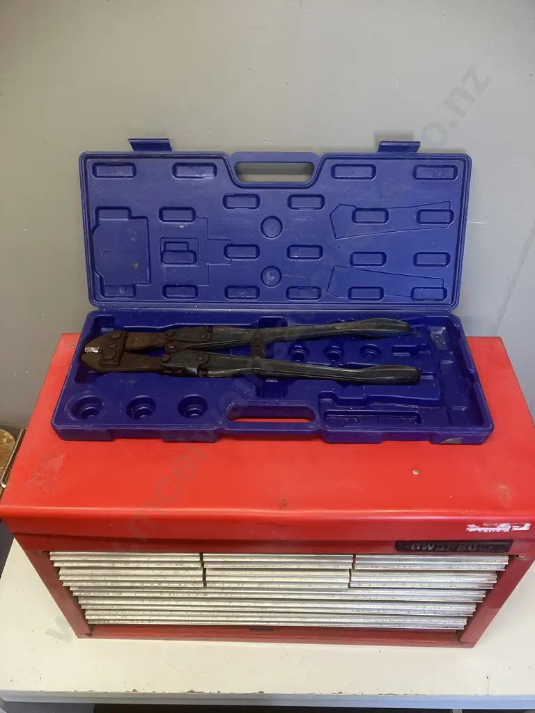 PowerBuilt 9 Drawer Toolbox & Tools With Record 918 Bolt Cutters Image 1++