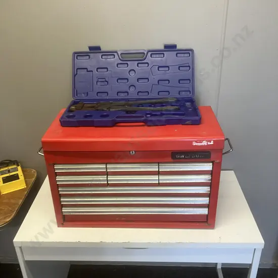 PowerBuilt 9 Drawer Toolbox & Tools With Record 918 Bolt Cutters