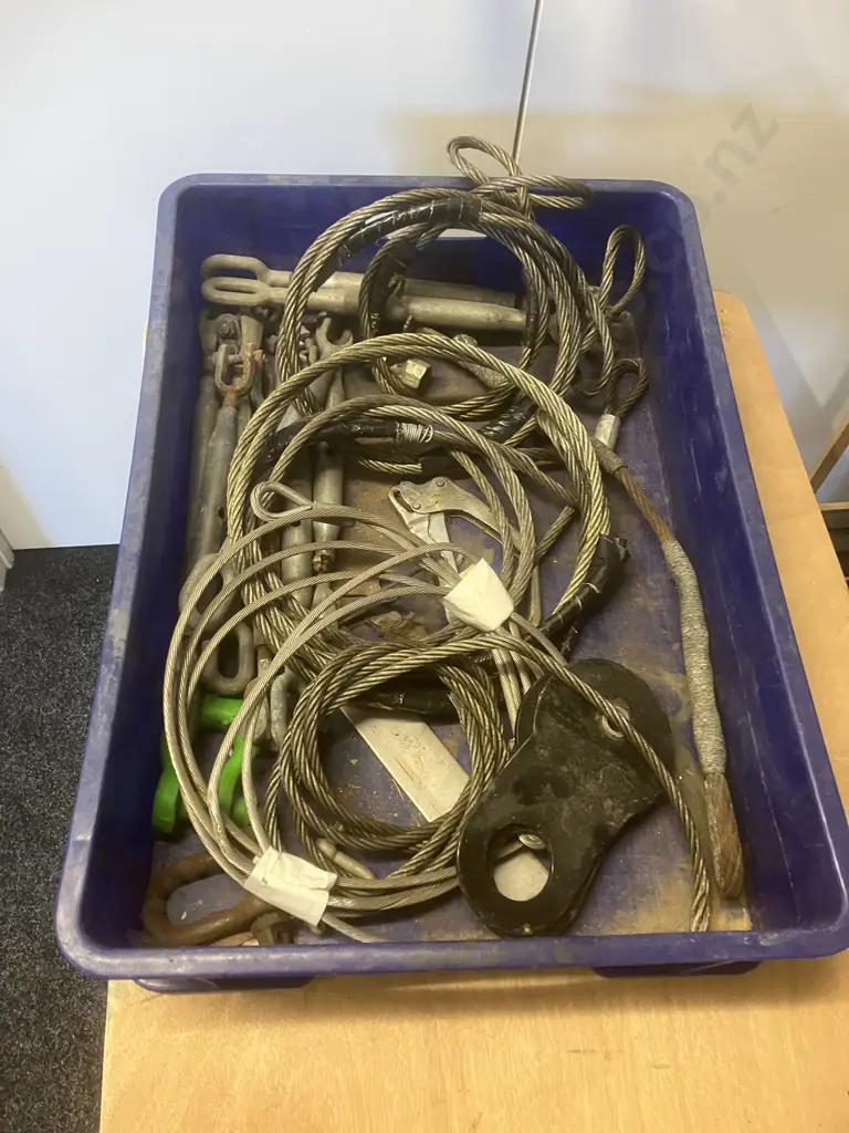 Box Lot Wire Ropes & Assorted Fittings Image 1++