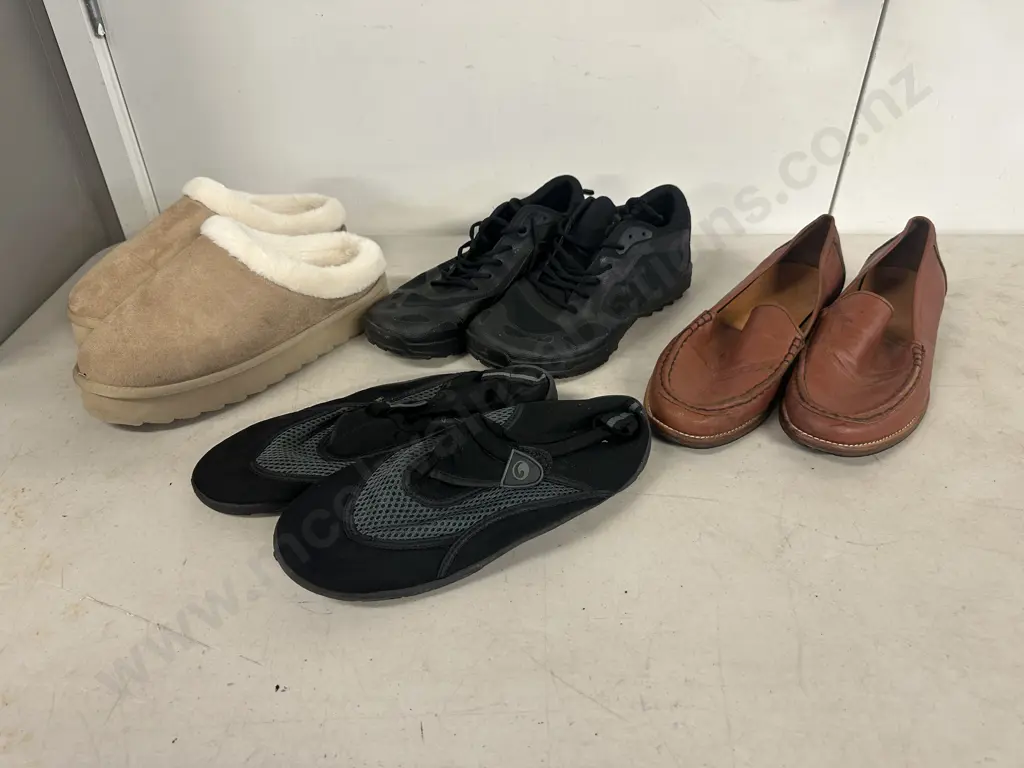 Selection Of Shoes & Slippers  Image 1++