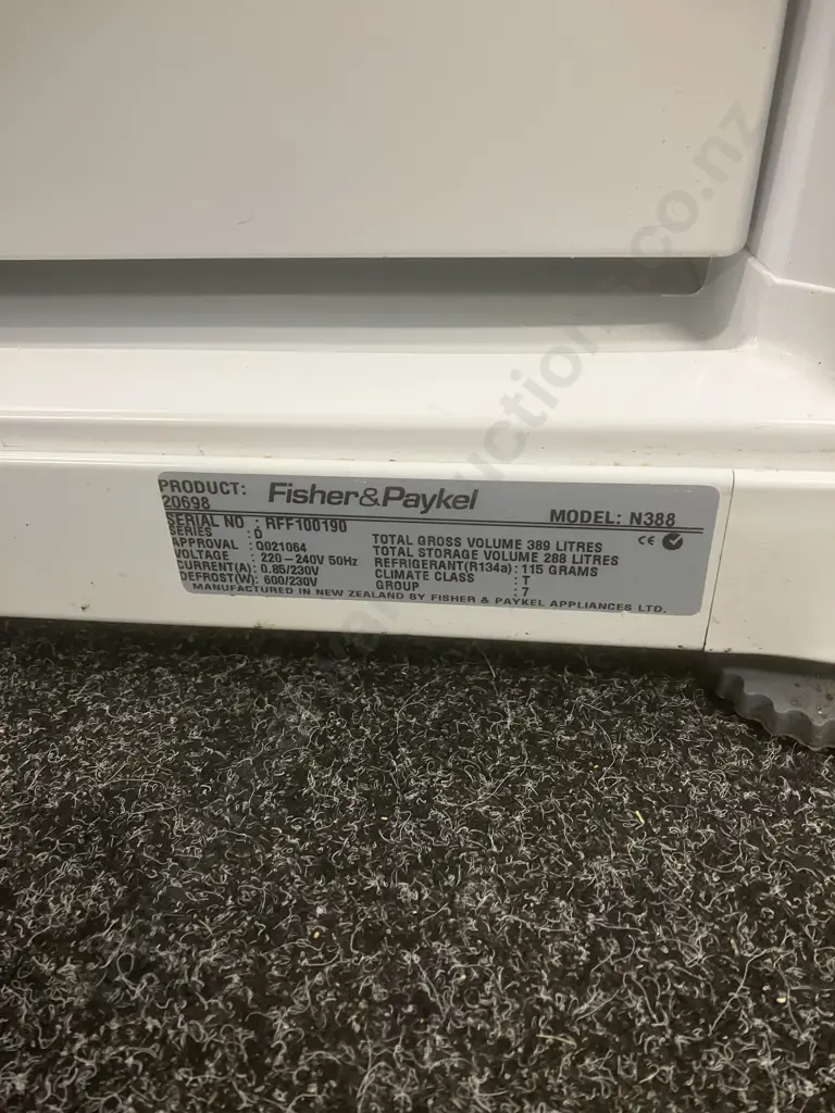 Fisher & Paykel N388LWW D 388 Litre Vertical Freezer #RFF100190 Image 1++