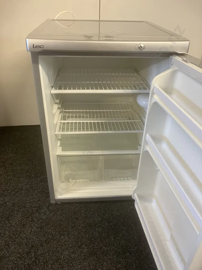 LEC L130G Fridge Image 1++