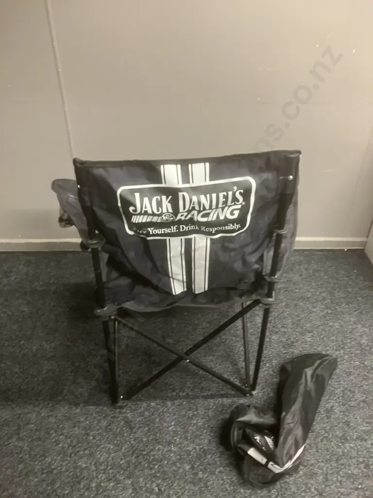 Jack Daniel's Racing Old No7 Brand Outdoor Foldable Camping Chair With Carry Bag & Bar Butler Spirit Dispenser Image 1++
