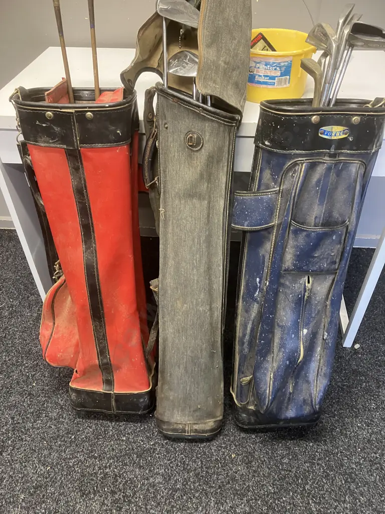 Lot of 3 Vintage Golf Bags, Assorted Clubs & Balls Image 1++