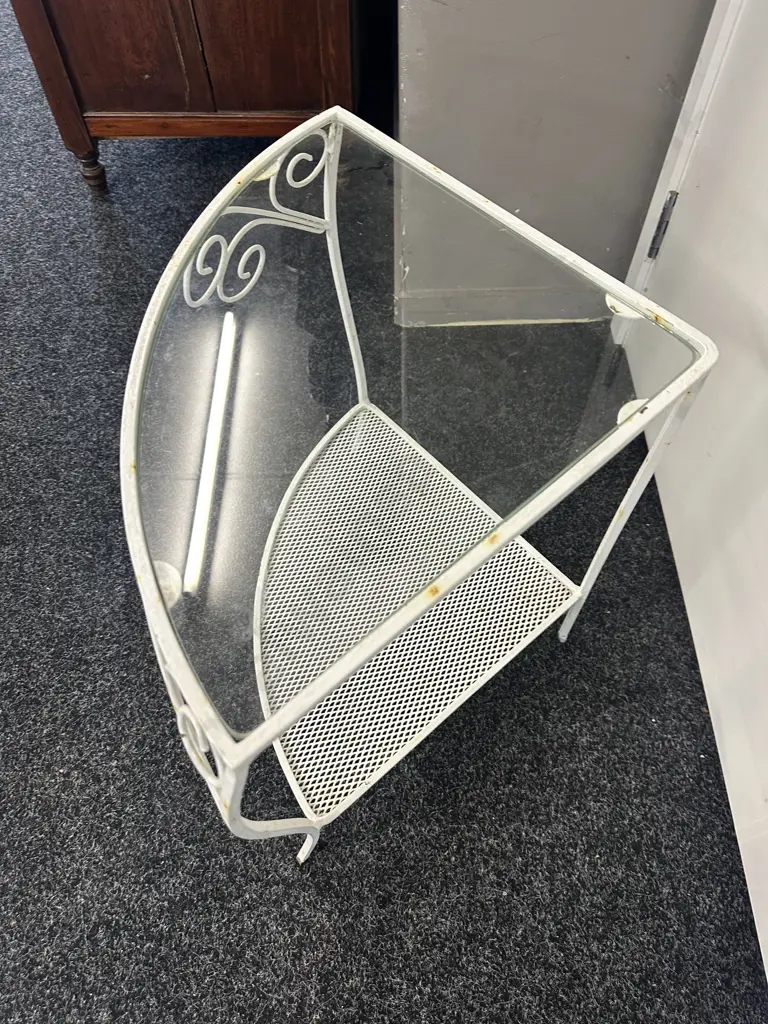 Retro White Metal Corner Plant Stand With Mesh Shelf Image 1++