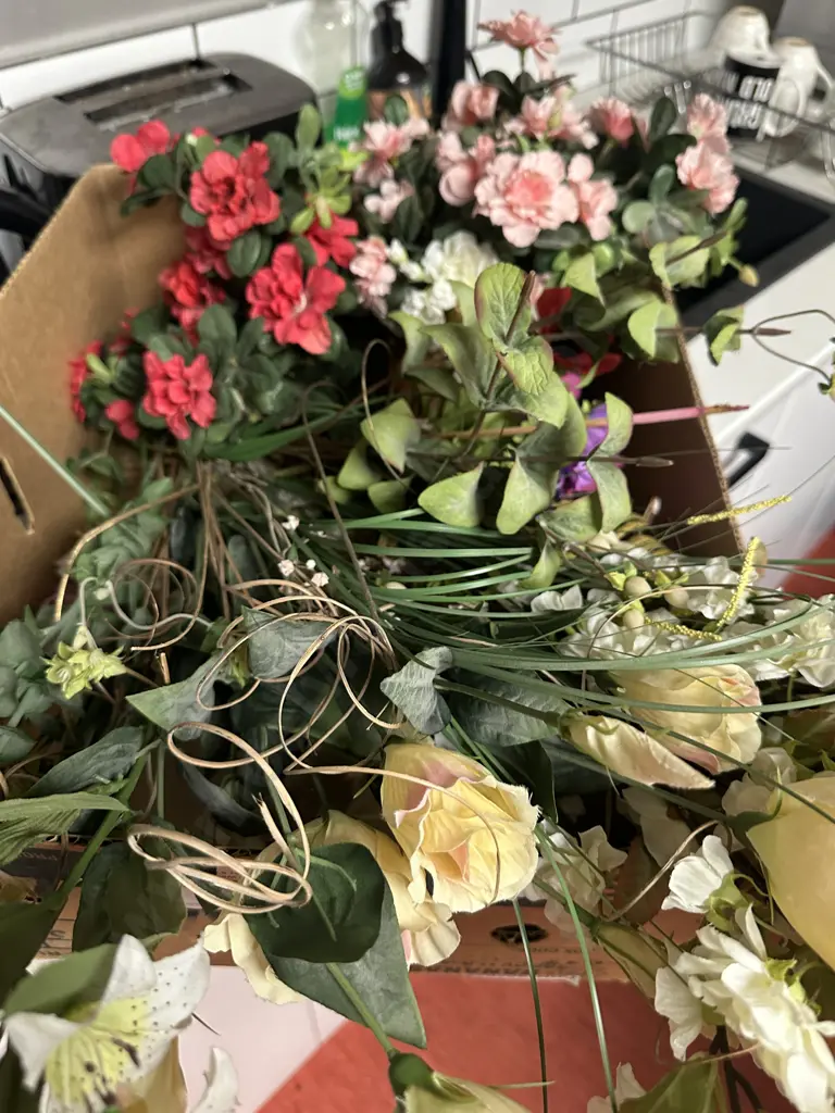 Box Lot Of Faux Flowers Image 1++