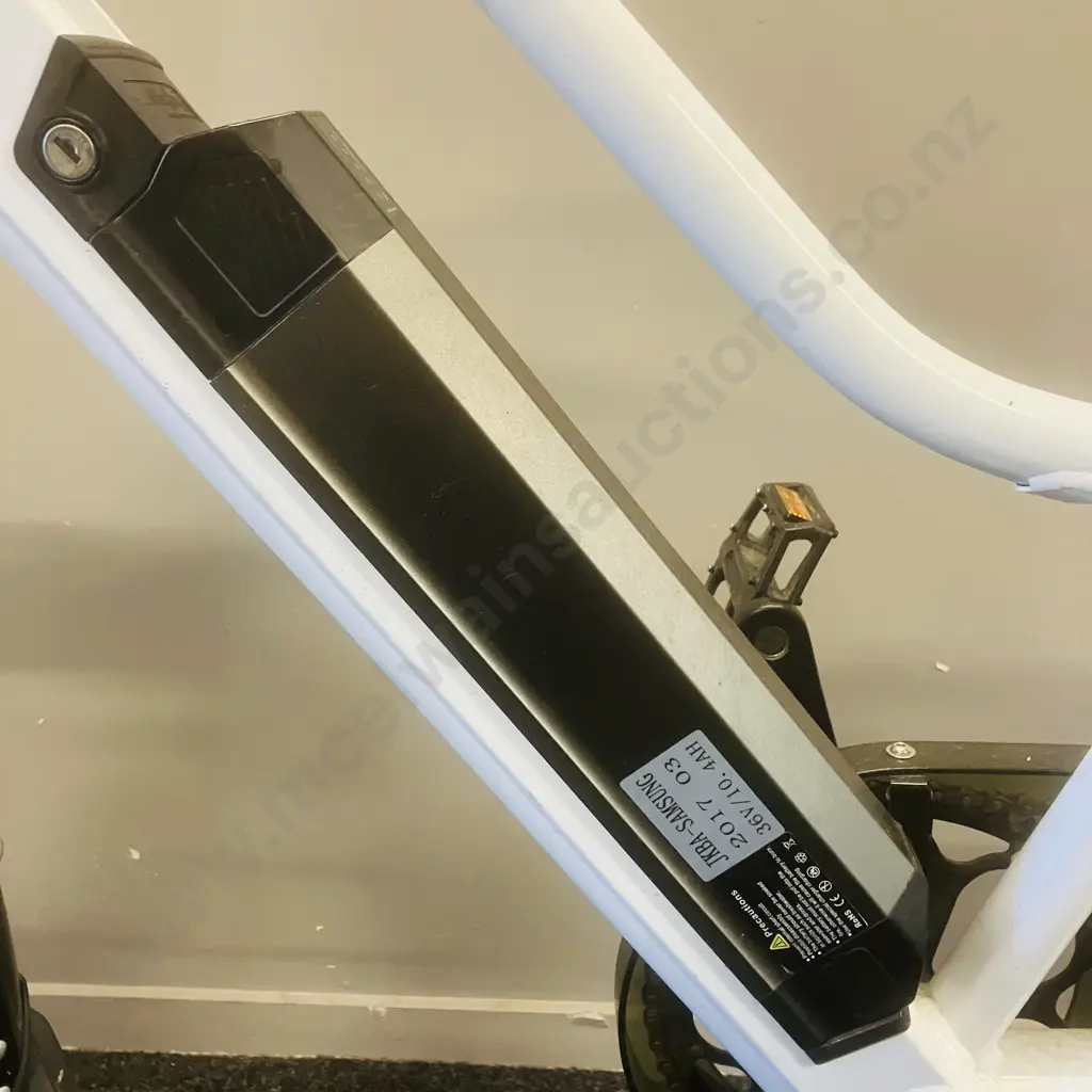 MeloYelo Sunlight 2 Electric Bike - #165321726000400 (No Charger) Image 1++