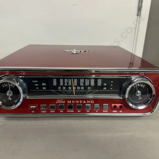 Ford Mustang Branded Turntable/Radio With USB  