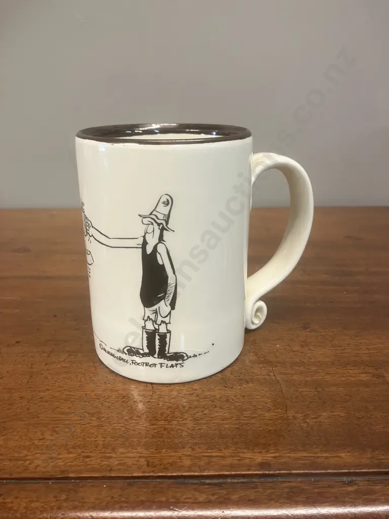 Rare Scarce Collectors Mug Black & White Illustration Of Wal, Cooch & Dog By Murray Ball. 12 x 13cm Image 1++