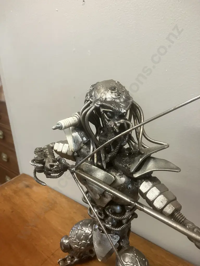 Predator With Bow & Arrow Metal Sculpture. 33 x 36cm Image 1++