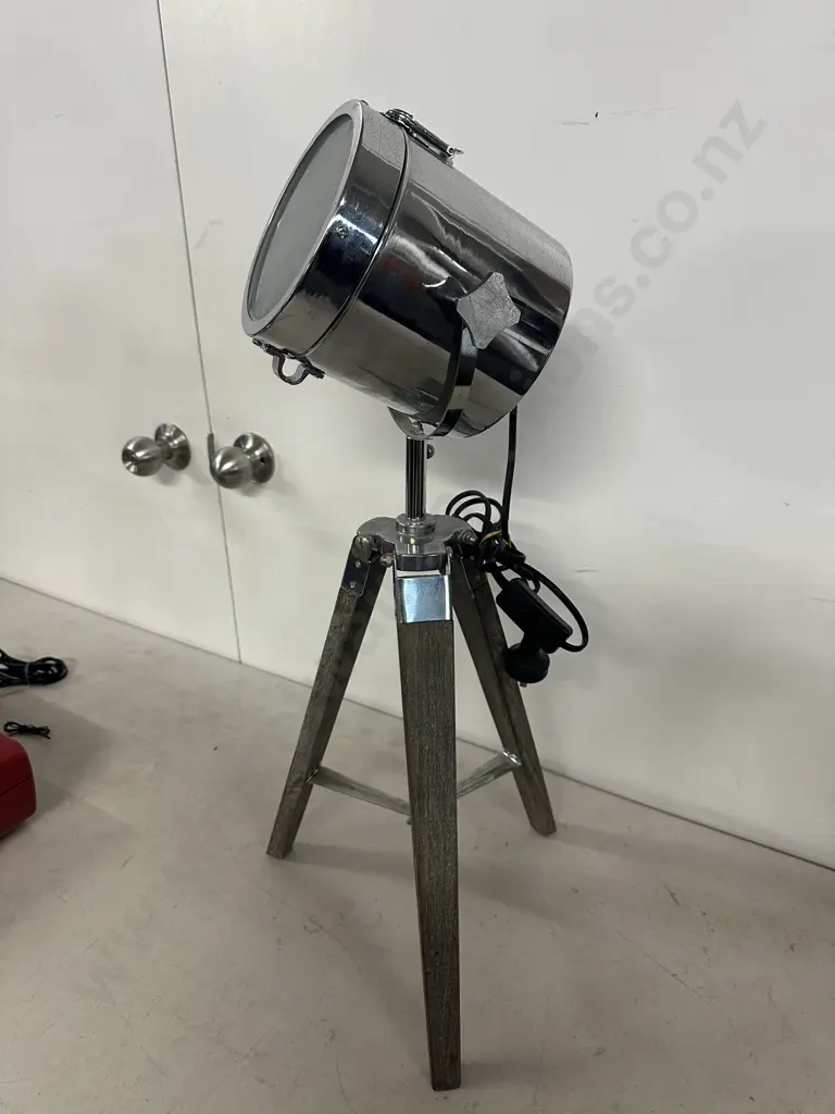 Tripod Table Lamp Wooden Legs & Silver Metal Detail Image 1++