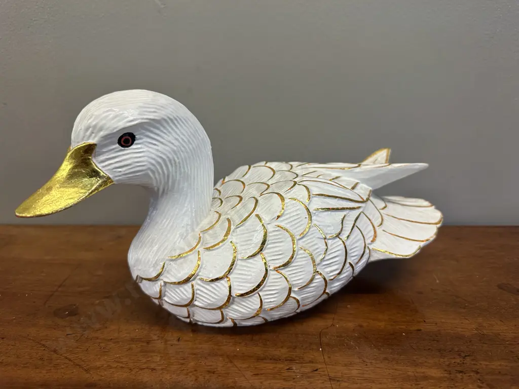 Ornamental Wooden White & Gold Detailed Duck Image 1++
