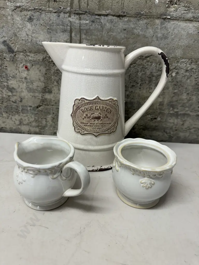 Decorative Rustic Style Pitcher & Ashdene Jug & Creamer Image 1++