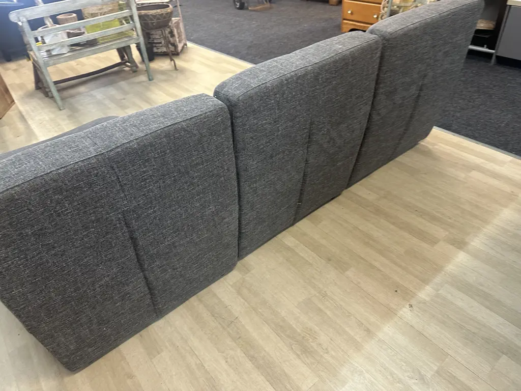 Modernist John Young Furniture Three Seater With Chaise Grey Fleck Image 1++