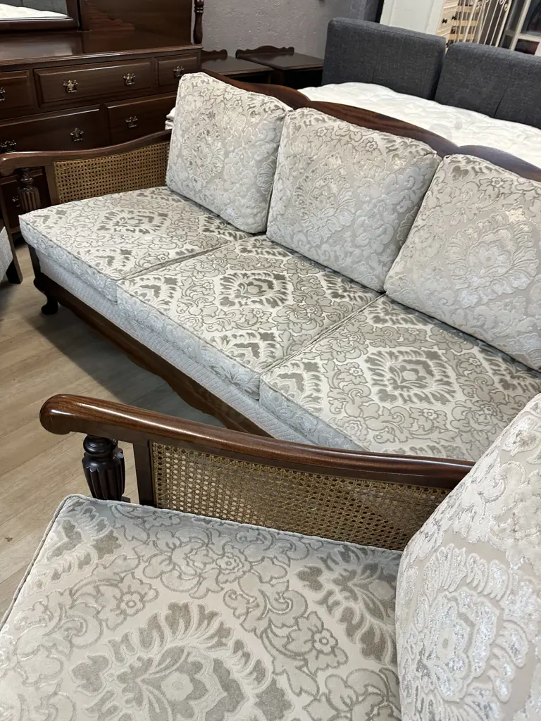 Mahogany Framed Bergere Lounge Suite With Cream Upholstery Image 1++