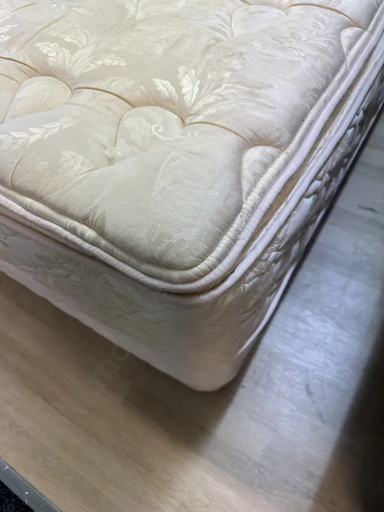 Sealy Posturepedic Supreme Merit Double Bed  Image 1++