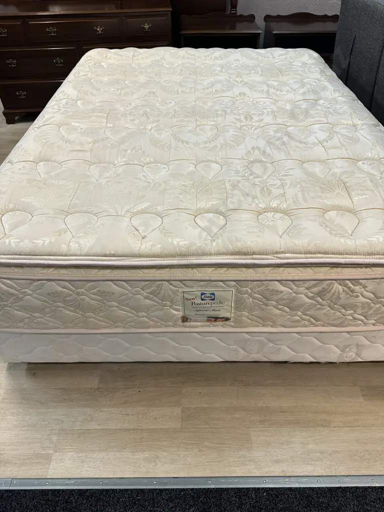 Sealy Posturepedic Supreme Merit Double Bed  Image 1++