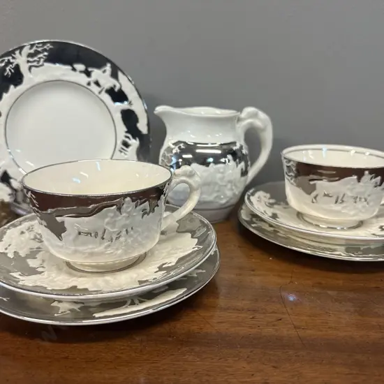 Vintage Wedgwood D Ye Ken John Peel Trios x2 With Extra Plate & OF etruia Creamer