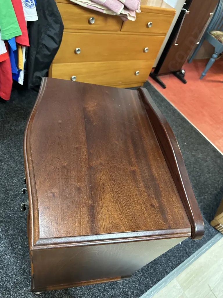 Mahogany Queen Anne Style Side Table  Image 1++