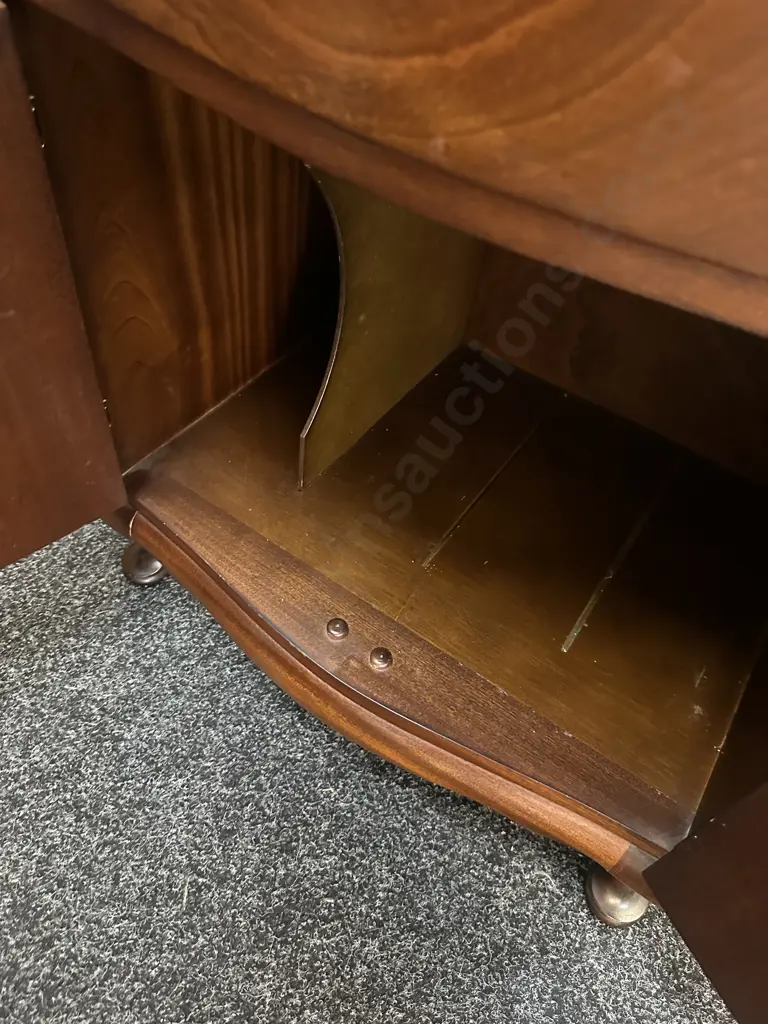 Mahogany Queen Anne Style Side Table  Image 1++