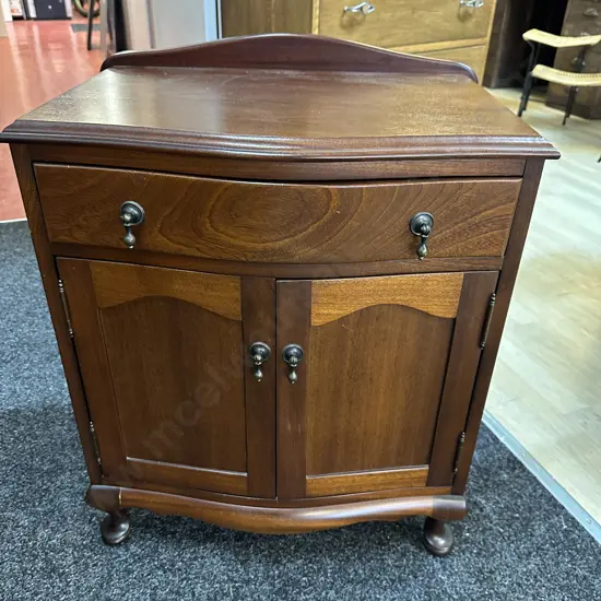 Mahogany Queen Anne Style Side Table 