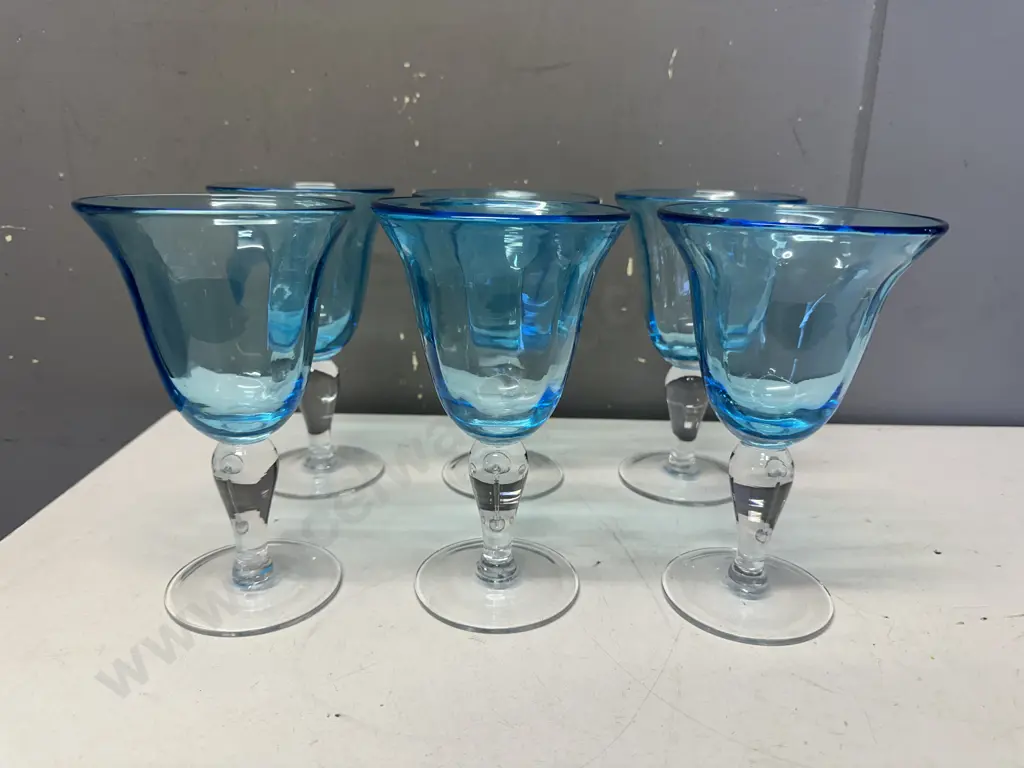 Vintage Set Of Six Footed Wine  Glasses Blue With Clear Stem Image 1++