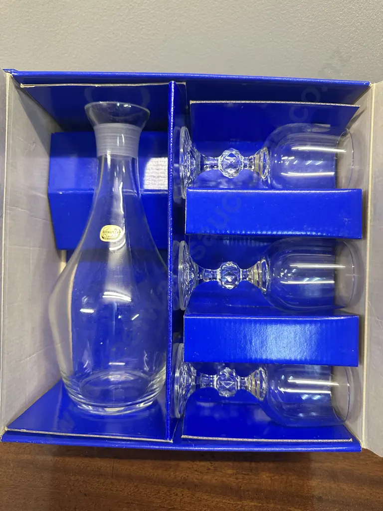 Boxed Bohemia Seven Piece Sherry Set Image 1++