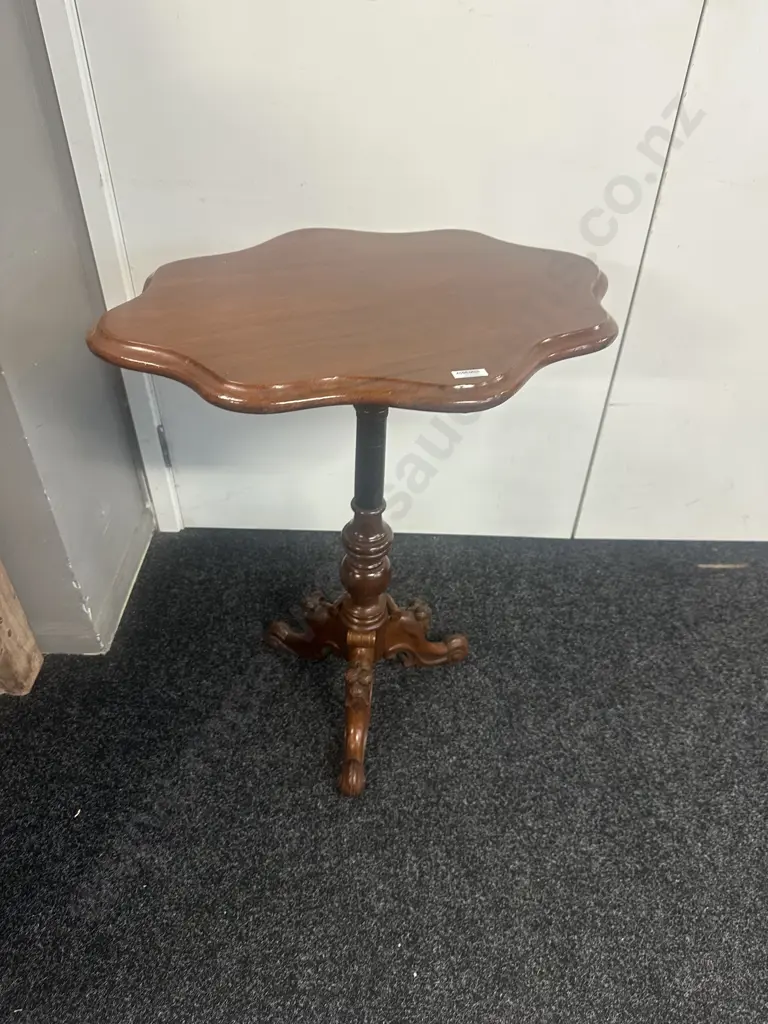 Mahogany Ornate Scalloped Edge Tri Leg Side Table Image 1++