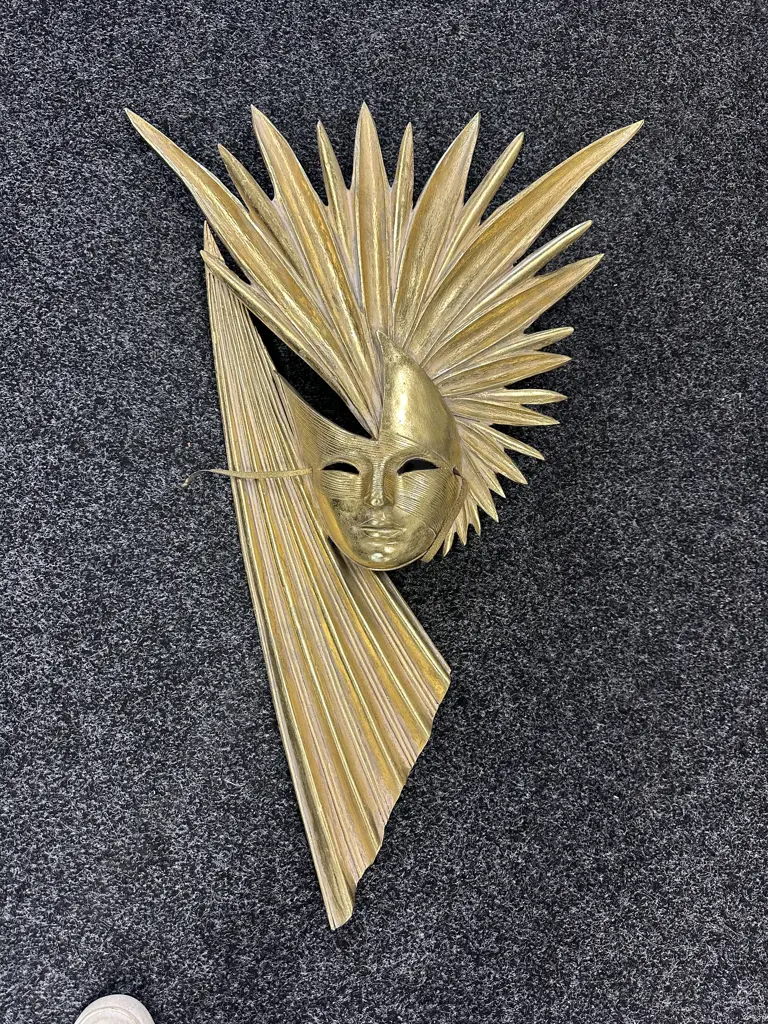 Decorative Wall Sculpture Venetian Style Mask With Large Radiating Spikes Sunburst Effect Image 1++