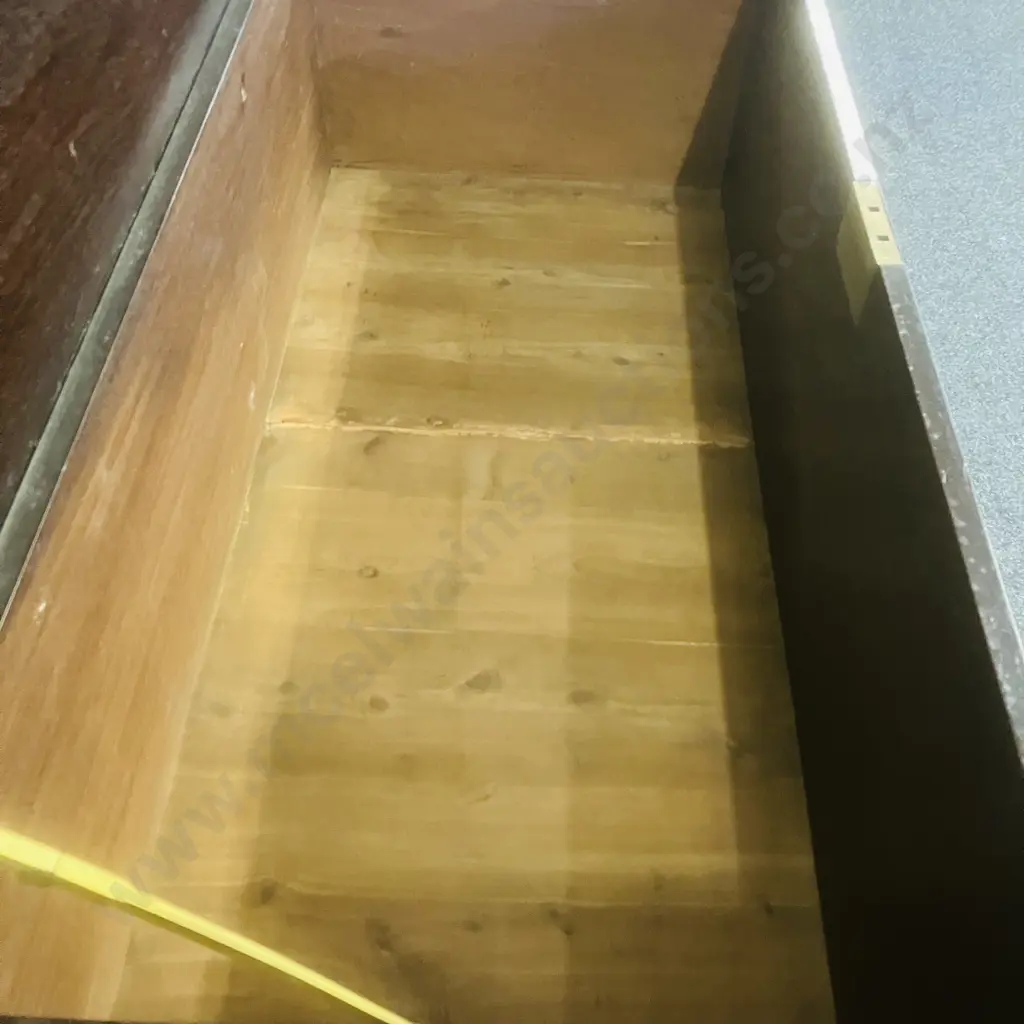 Antique Mahogany Mule Chest. H104 W133 D62cm Image 1++