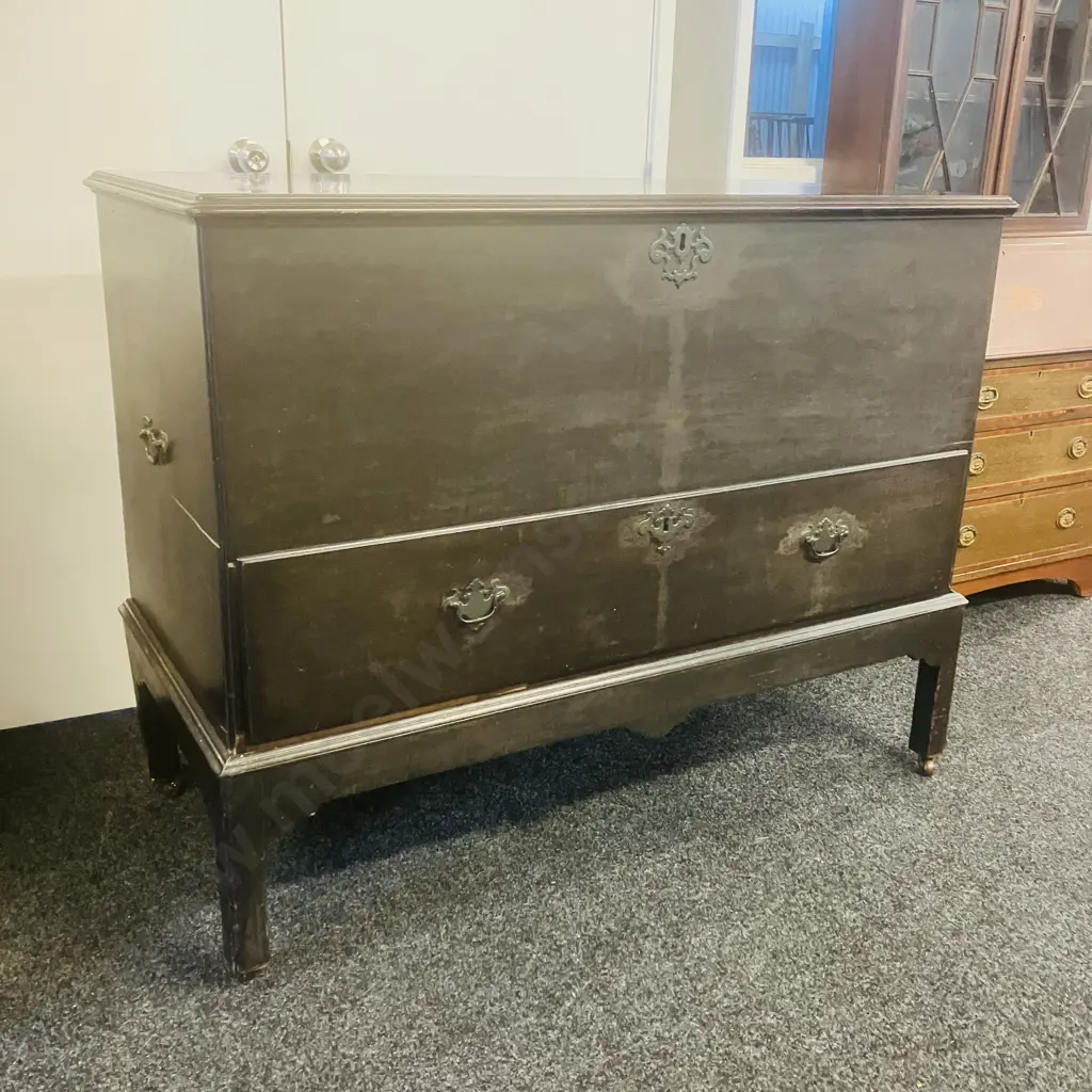 Antique Mahogany Mule Chest. H104 W133 D62cm Image 1++