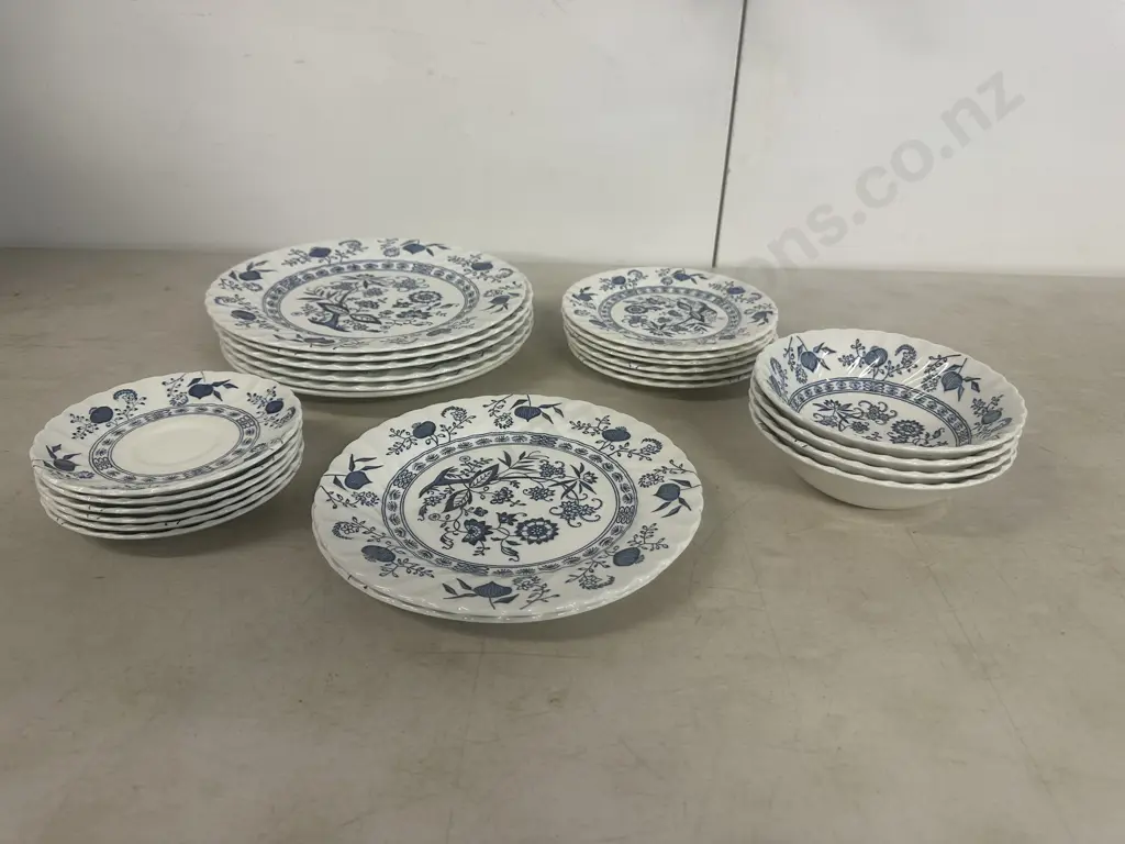 Vintage Johnson Bros Blue Nordic Ironstone Dinner Ware Items 30 Pieces Image 1++