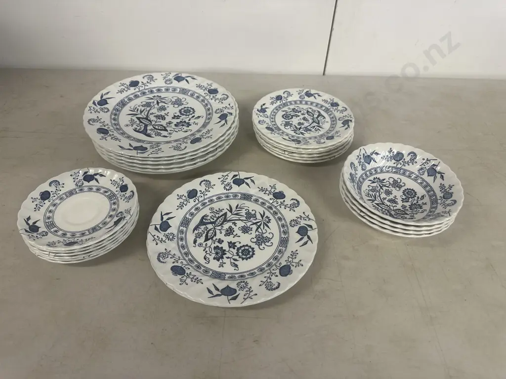 Vintage Johnson Bros Blue Nordic Ironstone Dinner Ware Items 30 Pieces Image 1++