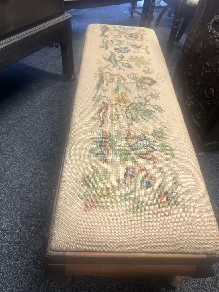 Queen Anne Style Needlepoint Upholstered Fire Bench / Long Footstool. H32 W110 D39cm Image 1++