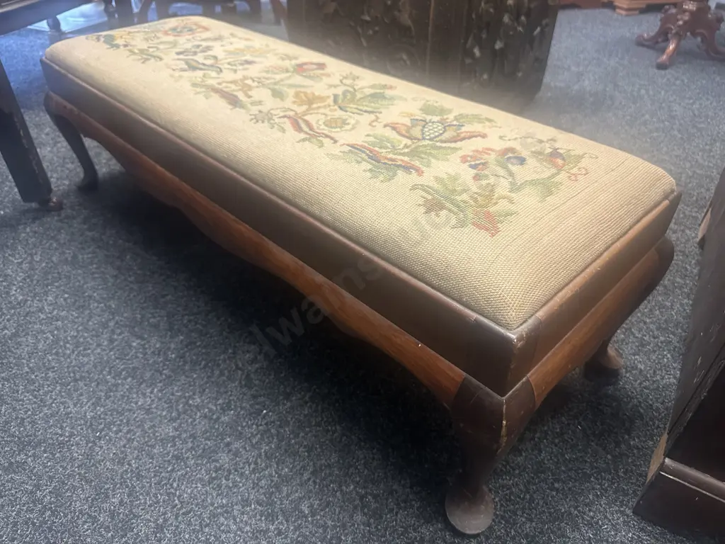 Queen Anne Style Needlepoint Upholstered Fire Bench / Long Footstool. H32 W110 D39cm Image 1++