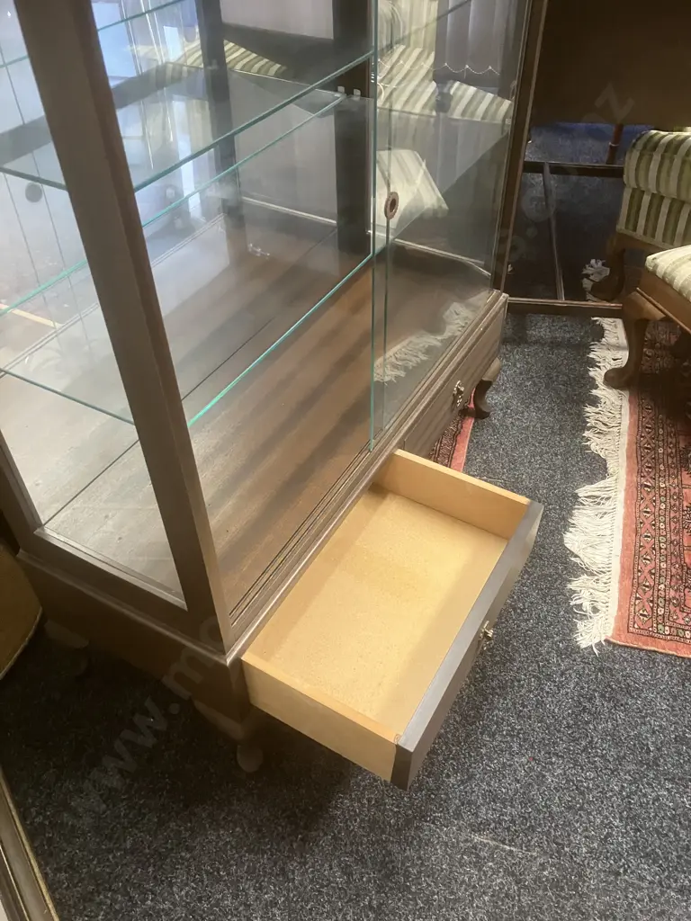 Vintage Laloli Furniture Glass Display Cabinet, Glass Shelves, Mirror Back, 2 Drawers In Base, Cab Legs. H108 W88 D36cm Image 1++