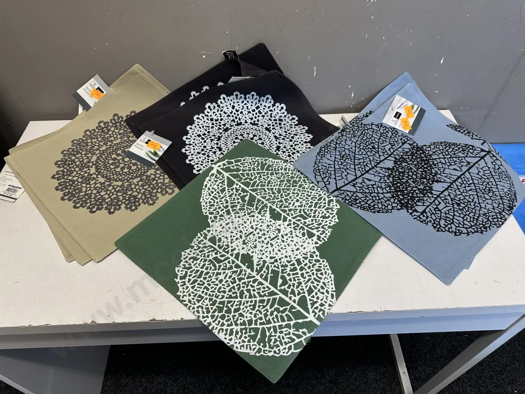 Assorted JH Sanjula Placemats 35x35cm. Image 1++