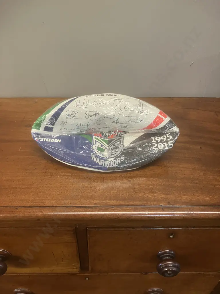 Steeden NZ Warriors (1995 - 2015) 20 Years Supporters Ball With Printed 2015 NRL Squad Signatures Image 1++