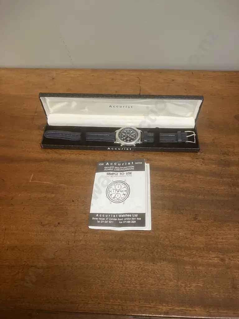 Accurist Watch Mens Vintage 1990s With Original Case & Instructions Image 1++