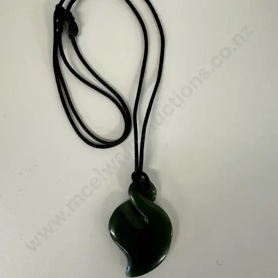 Greenstone Necklace L6cm.