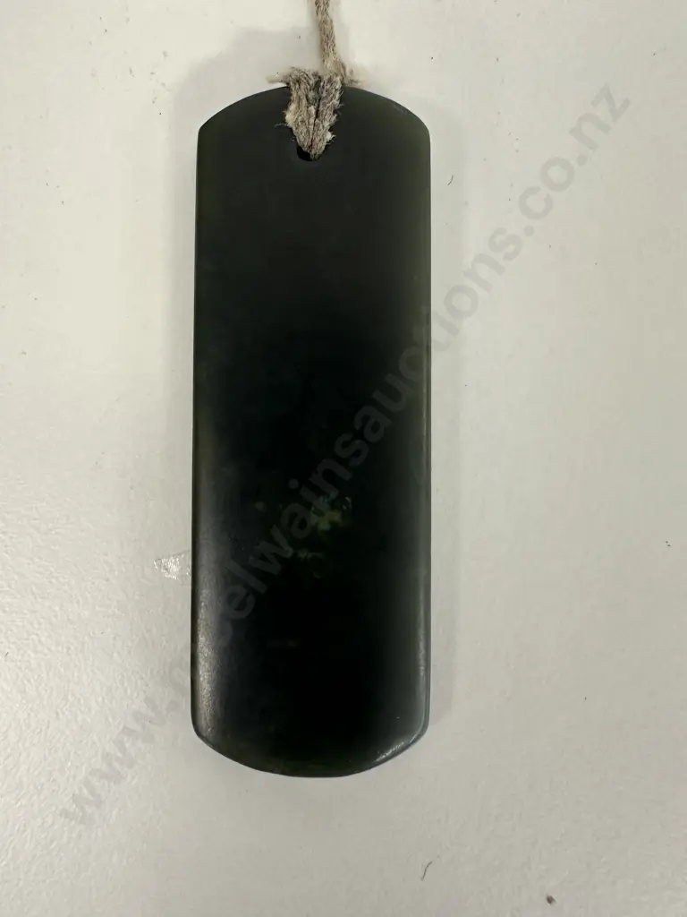 Greenstone Necklace L6.5cm. Image 1++